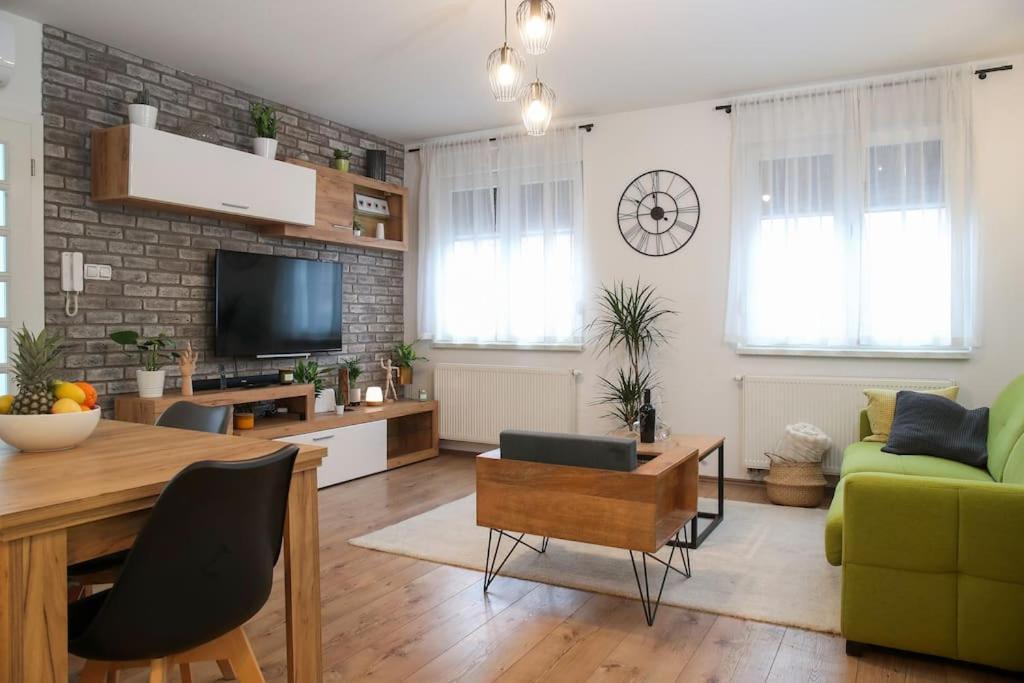 Nusha'S Place Загреб Екстериор снимка