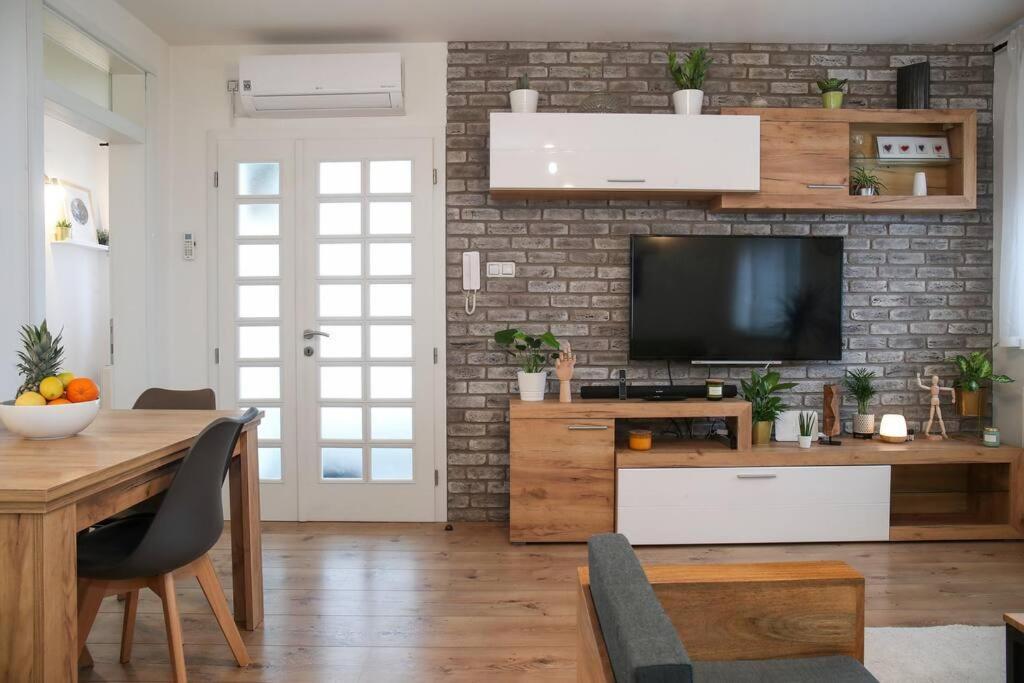 Nusha'S Place Загреб Екстериор снимка
