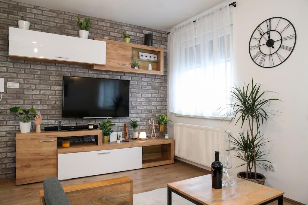 Nusha'S Place Загреб Екстериор снимка